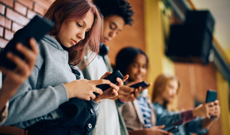 U.S. Tightens Controls: Social Media Is Now Part of the Visa Process