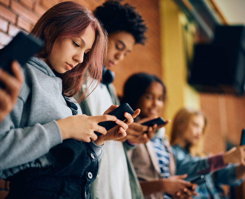 U.S. Tightens Controls: Social Media Is Now Part of the Visa Process